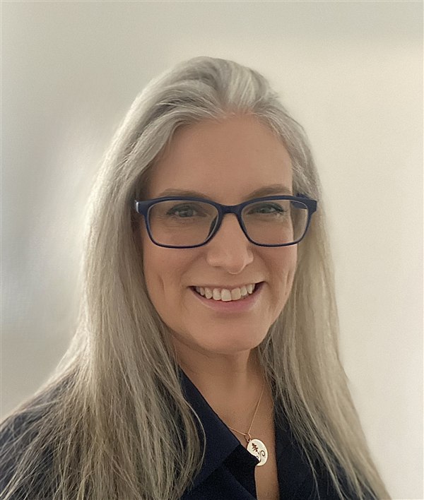Dr. Jennifer Warren, MD